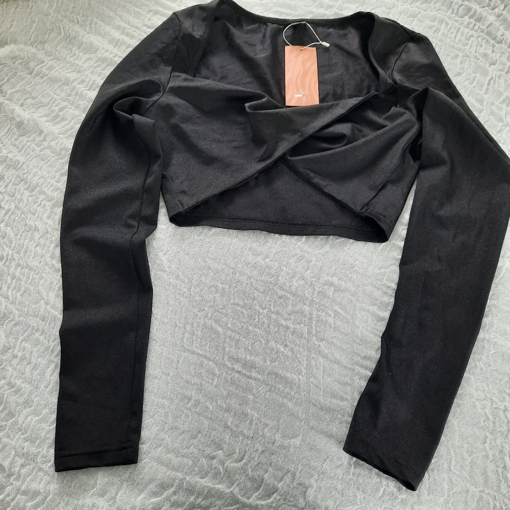 Shein Black Long Sleeve Wrap Crop Top Size L
